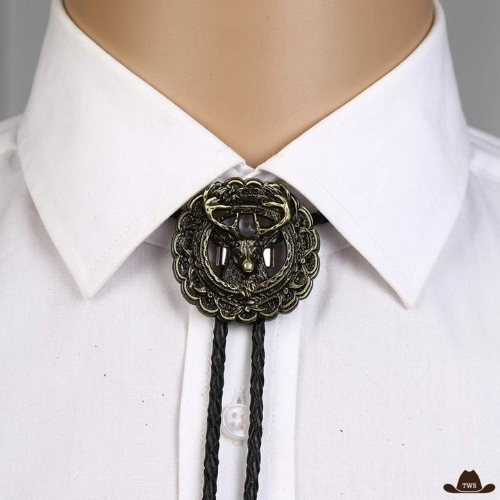 bolo tie forme cerf