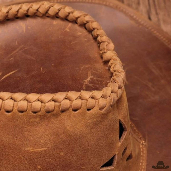 Chapeau de cowboy en cuir - détail haut